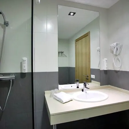 מלון Ele Hotelandgo Arasur Ribera Baja (Alava)