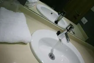 Ele Hotelandgo Arasur מלון